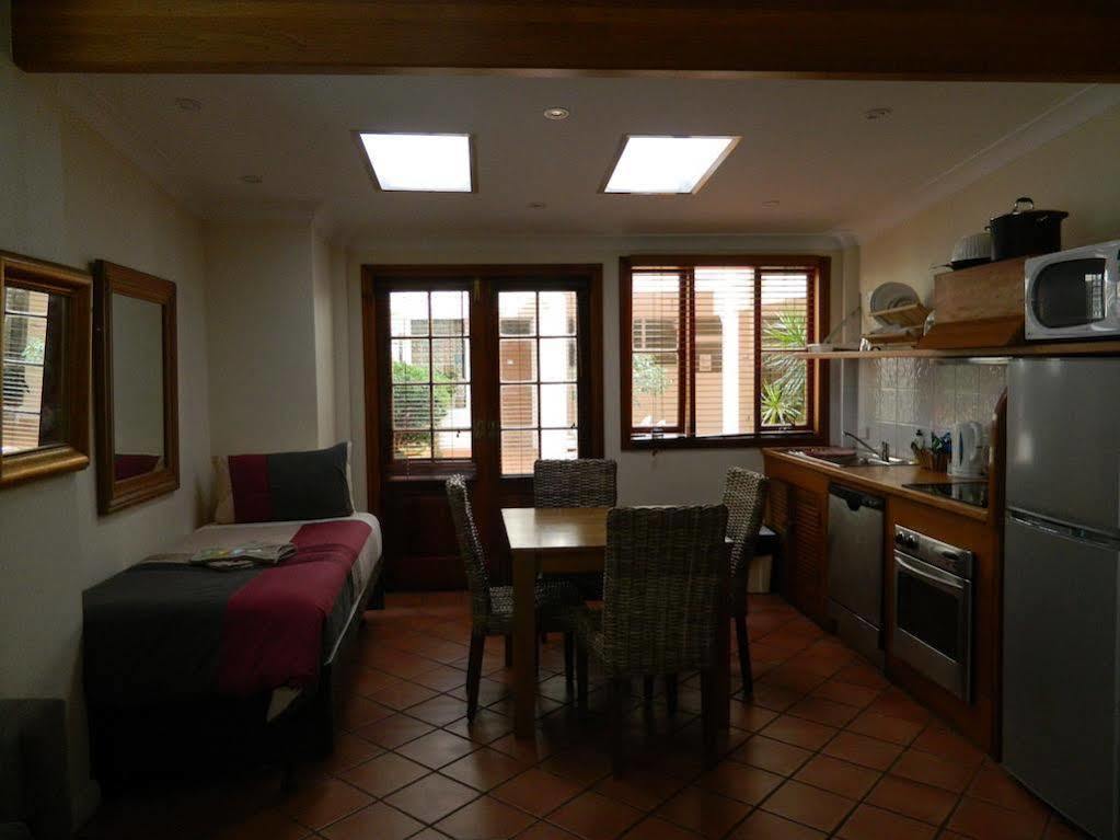 Manly Lodge Boutique Hotel Сидней Экстерьер фото