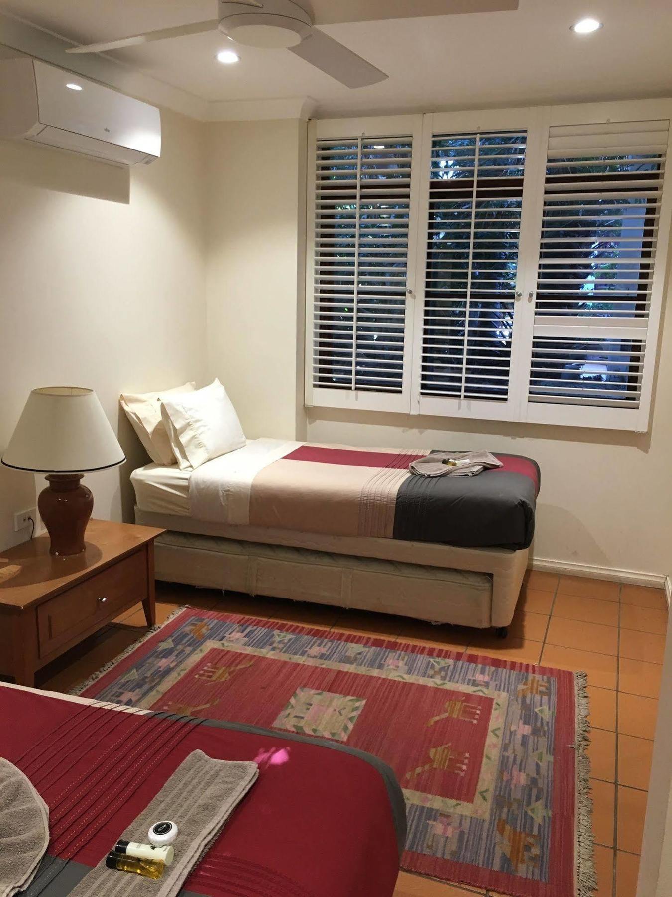 Manly Lodge Boutique Hotel Сидней Экстерьер фото